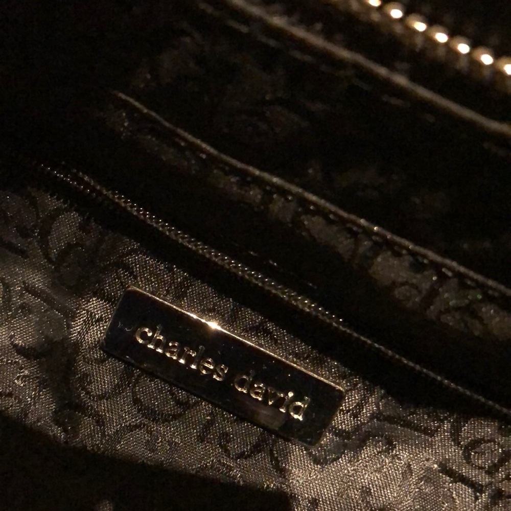 - Charles David genuine leather black shoulder bag - Picture 8 of 8